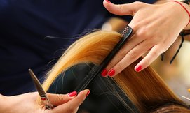 תספורת ופן במספרת דבי גל