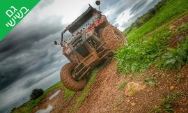 טיול רייזר עם שטח גלילי Rzr