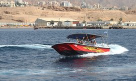 שייט בסירה מהירה באילת