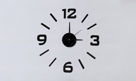 מדבקת קיר בצורת שעון עם מנגנון