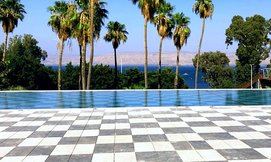 יום כיף במלון Lake House