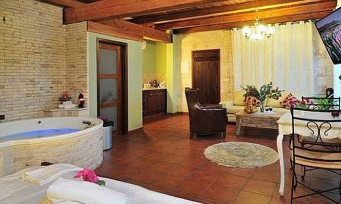 8 חופשה זוגית במתחם סוויטות יוקרתי בגליל 