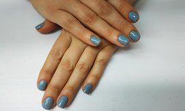 מניקור ג'ל אקספרס ב-Perfecta