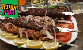 ארוחת בשרים במסעדת טביליסי