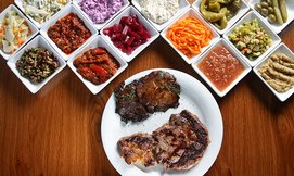 ארוחה זוגית בשיפודי ציפורה