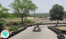נהיגת קארטינג באגם מונפורט