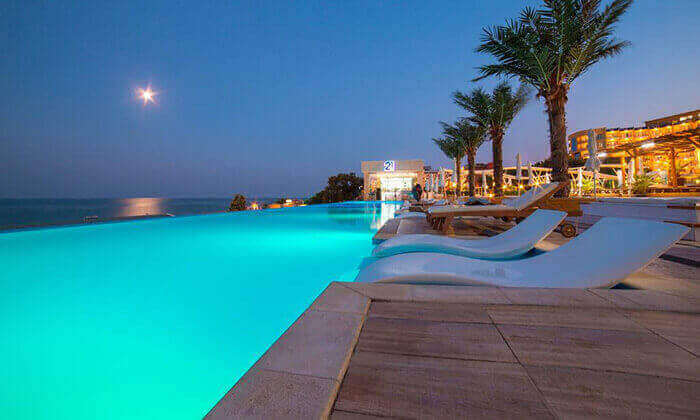 2 קיץ של שופינג, קזינו ומלון 5 כוכבים International בוורנה, כולל סופ"ש