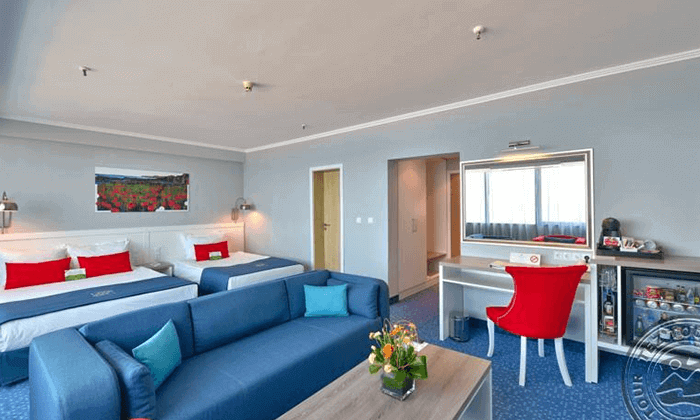 10 קיץ של שופינג, קזינו ומלון 5 כוכבים International בוורנה, כולל סופ"ש