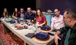 כרטיס להצגה זרים מושלמים-הבימה