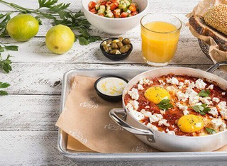 ארוחת בוקר זוגית בפרש קיטשן