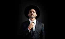 כרטיס למחזה תיקון