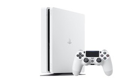 קונסולת PS 4 ומשחק מתנה