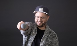 כרטיס לסטנדאפ של עידן ניידיץ