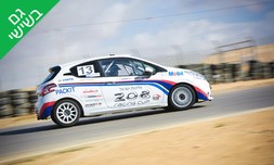 אתגר הנהיגה של PRODRIVE